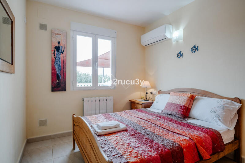 6 bedroom Villa for sale