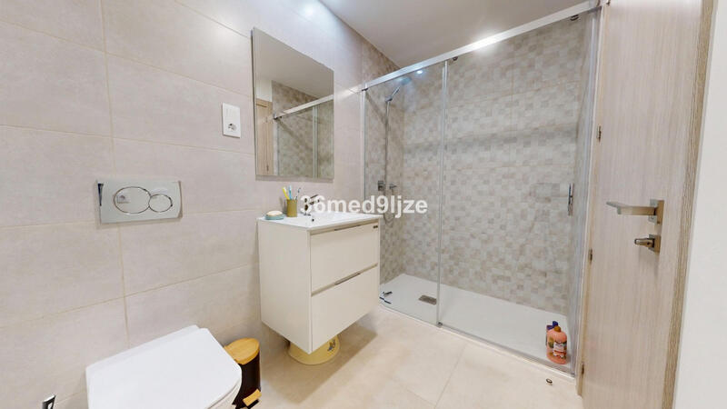 1 slaapkamer Appartement Te koop