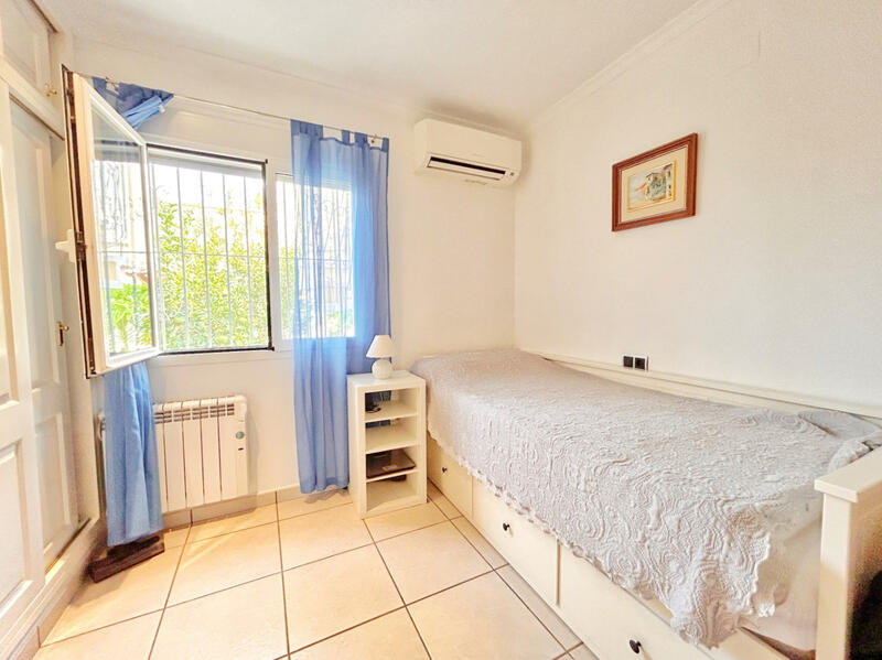 3 Schlafzimmer Villa zu verkaufen 3 Schlafzimmer Villa zu verkaufen