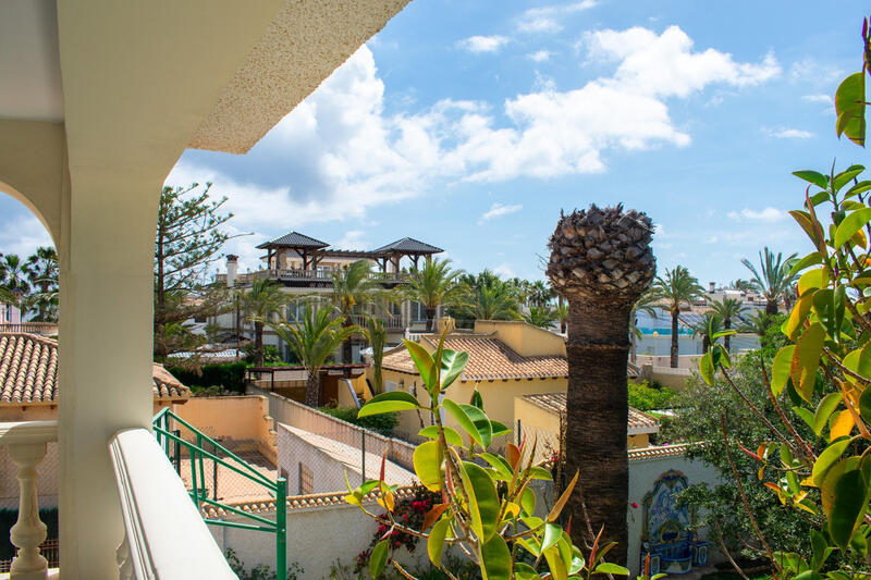 7 bedroom Villa for sale