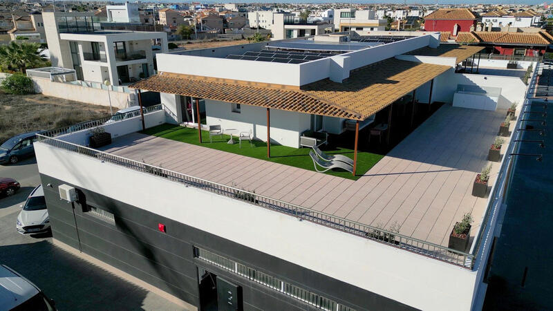 3 bedroom Apartment for sale