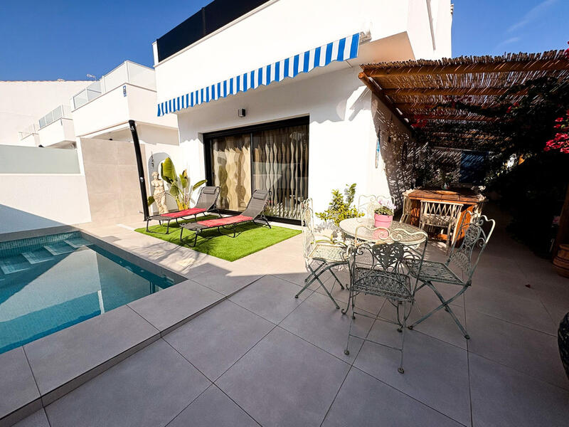 3 sovrum Villa till salu