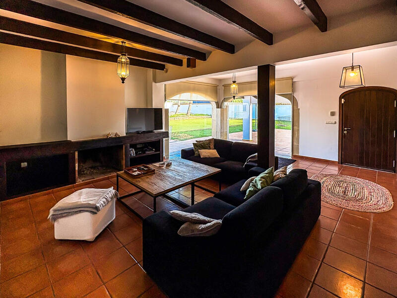 4 bedroom Villa for sale