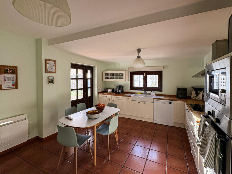 4 bedroom Villa for sale