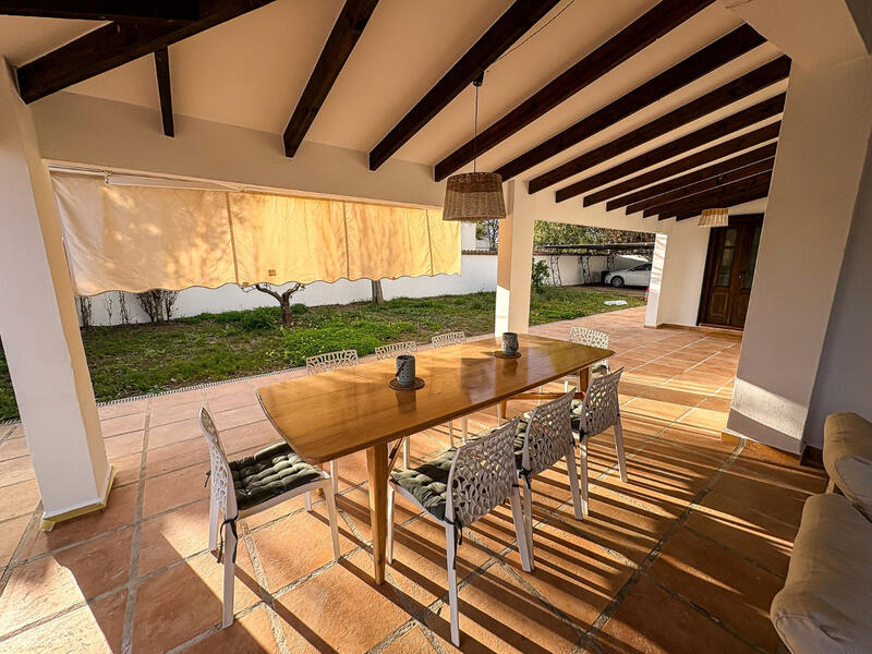 4 bedroom Villa for sale