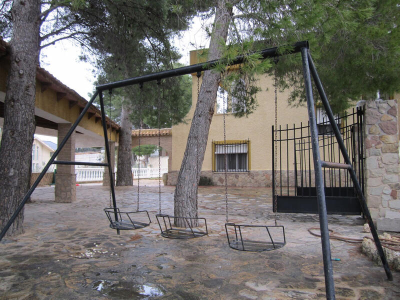 7 спальная комната вилла продается