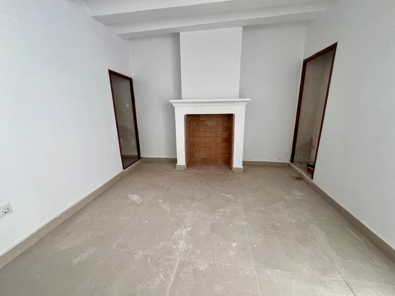 3 slaapkamer Gezinswoning Te koop 3 slaapkamer Gezinswoning Te koop