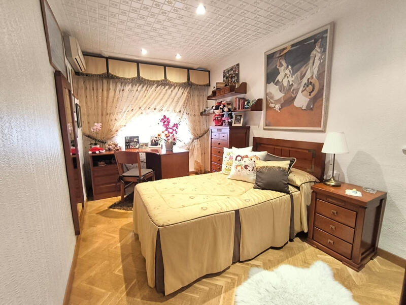 4 sovrum Villa till salu