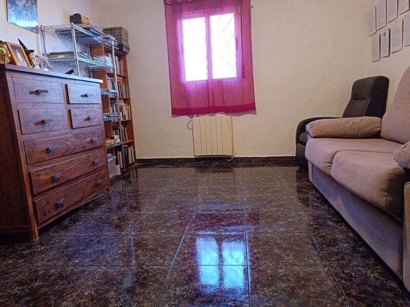 2 bedroom Townhouse for sale