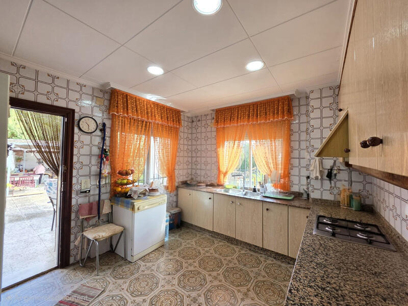 6 sovrum Villa till salu