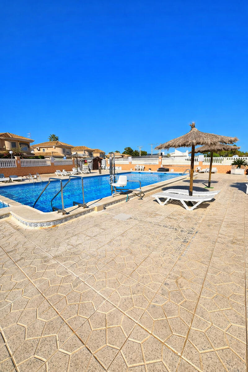 Villa zu verkaufen in Los Altos, Alicante