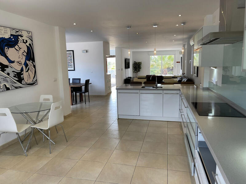 6 Schlafzimmer Villa zu verkaufen 6 Schlafzimmer Villa zu verkaufen