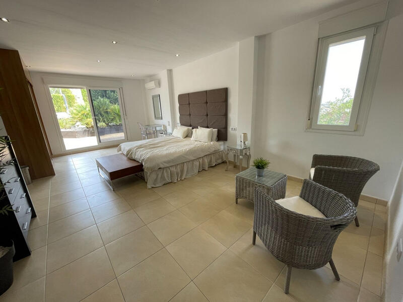 6 Schlafzimmer Villa zu verkaufen 6 Schlafzimmer Villa zu verkaufen