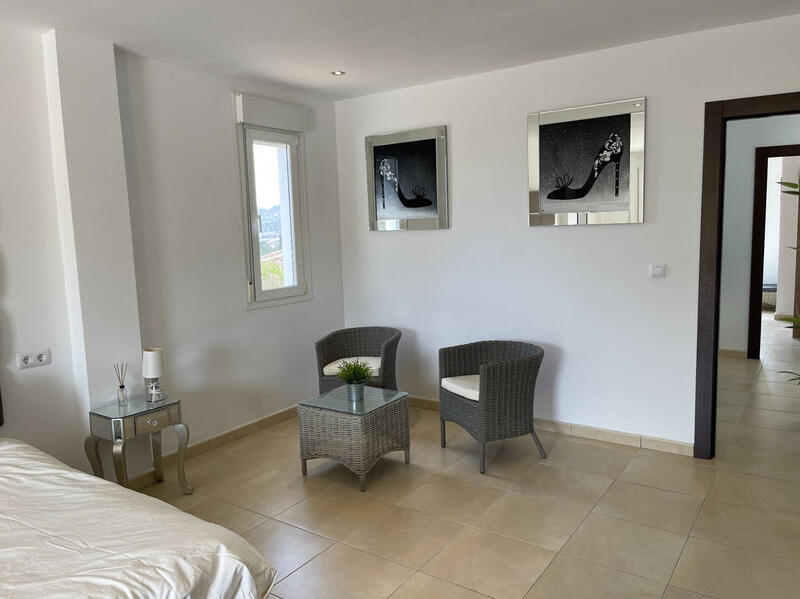 6 Schlafzimmer Villa zu verkaufen 6 Schlafzimmer Villa zu verkaufen