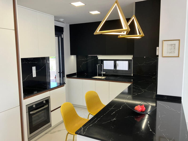 2 спальная комната квартира продается