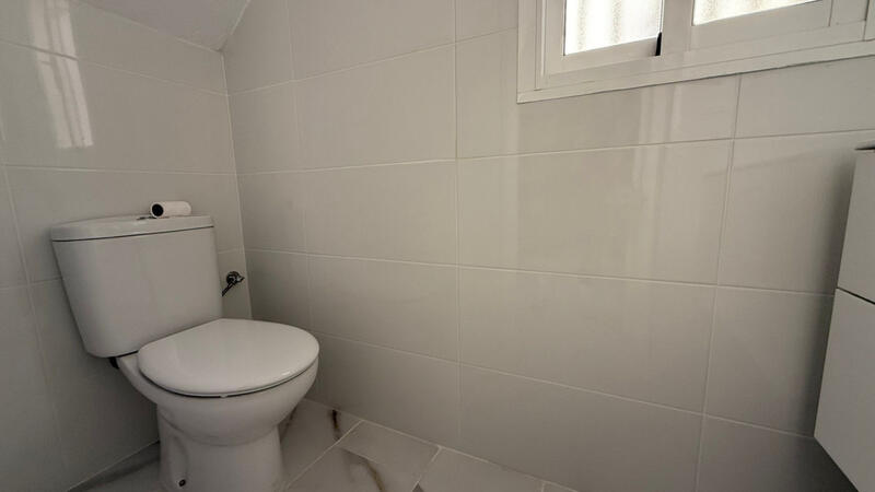 2 Schlafzimmer Stadthaus zu verkaufen