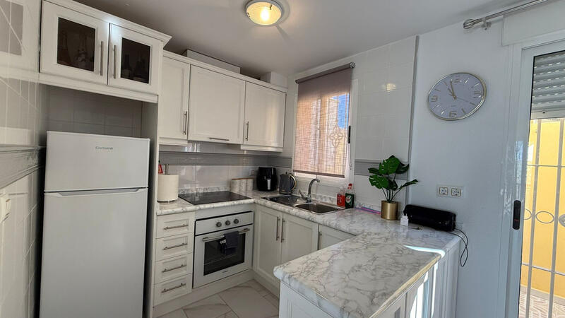 2 Schlafzimmer Stadthaus zu verkaufen