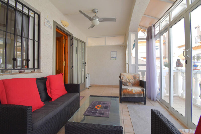 2 bedroom Townhouse for sale