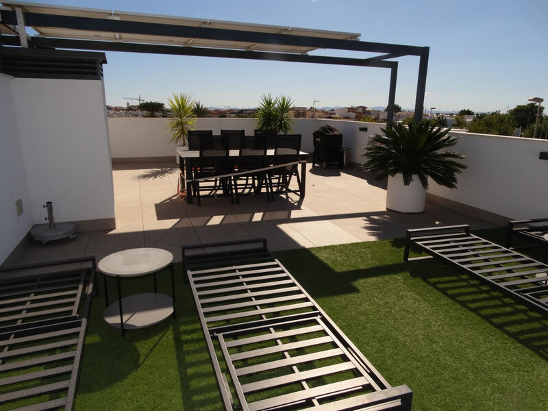 3 bedroom Apartment for sale