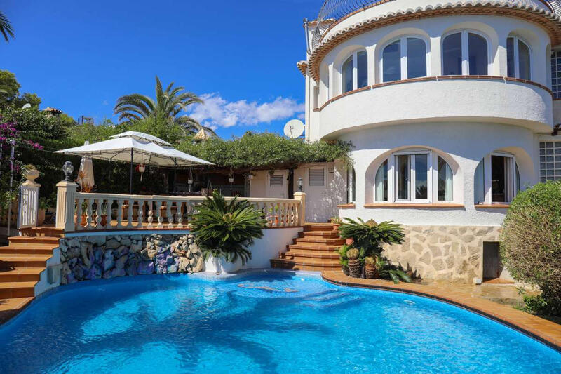 5 bedroom Villa for sale