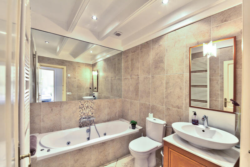 5 bedroom Villa for sale