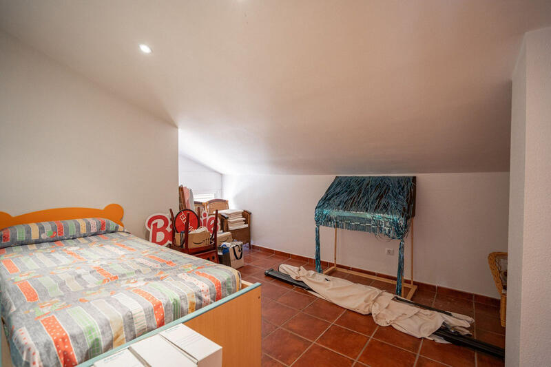 5 bedroom Villa for sale