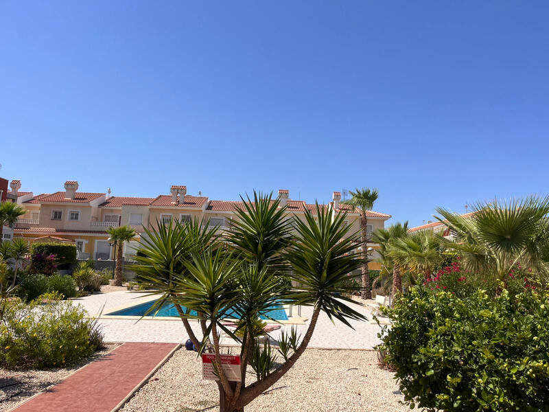 3 bedroom Townhouse for sale