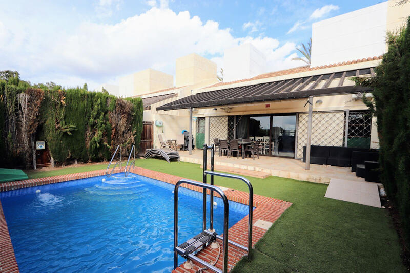 Villa for sale in Murcia, Murcia