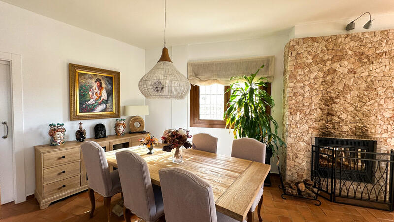 7 bedroom Villa for sale