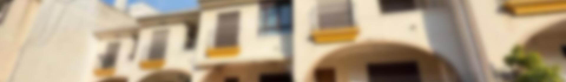 3 спальная комната городская тюрьма продается