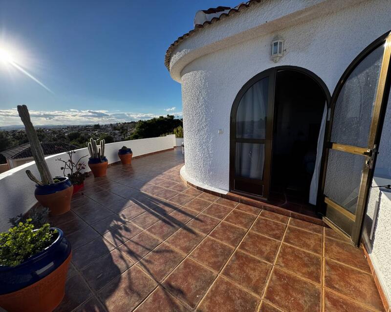 4 bedroom Villa for sale