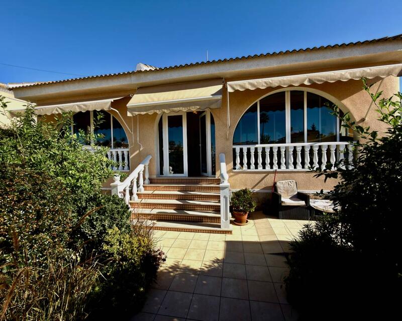 3 slaapkamer Villa Te koop