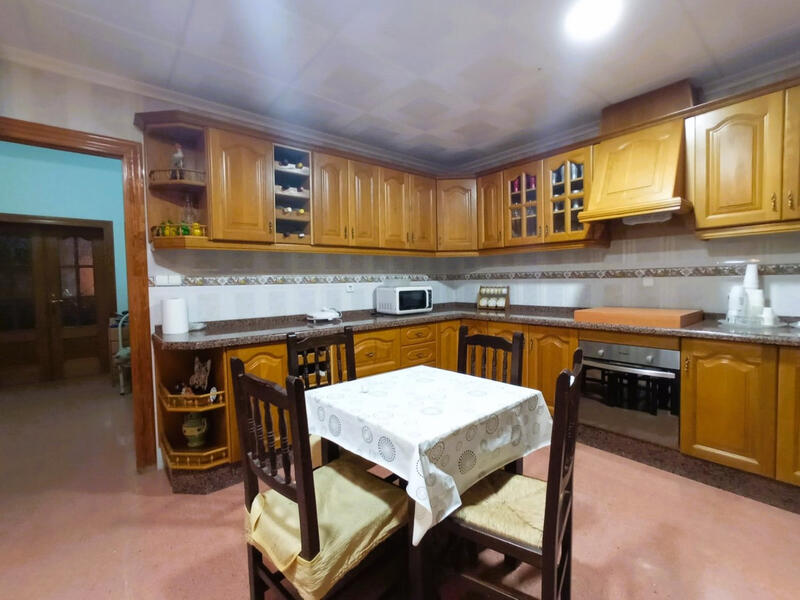 5 bedroom Villa for sale