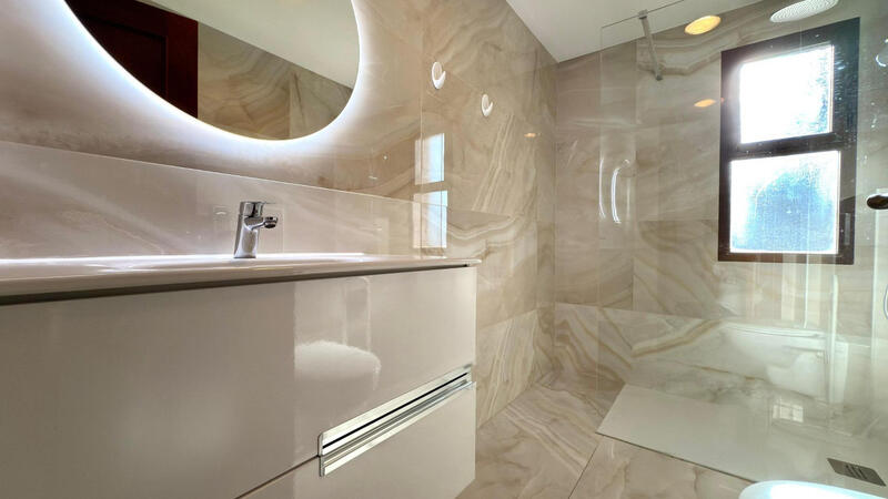 4 chambre Appartement à vendre