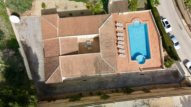 5 bedroom Villa for sale