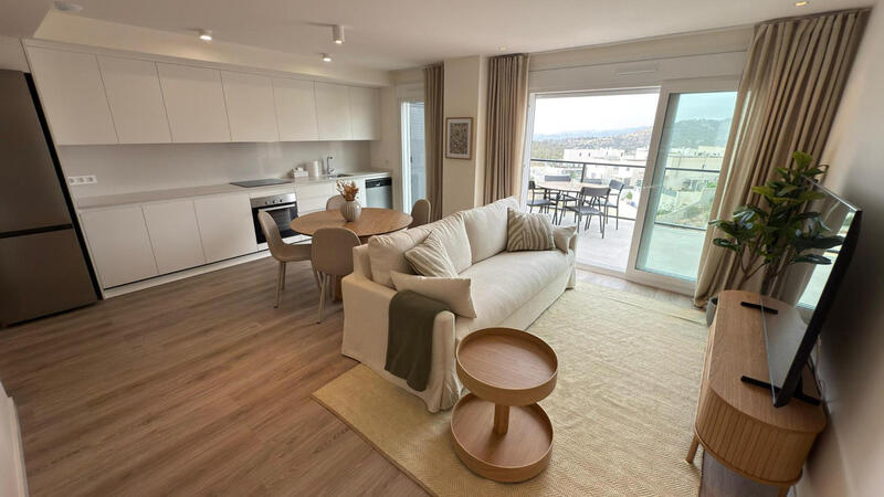 5 bedroom Townhouse for sale