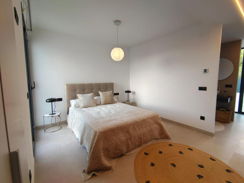 4 bedroom Villa for sale