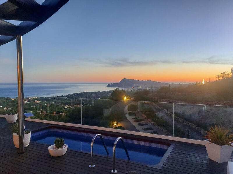 4 bedroom Villa for sale