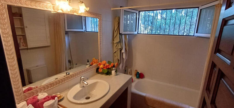 6 chambre Villa à vendre