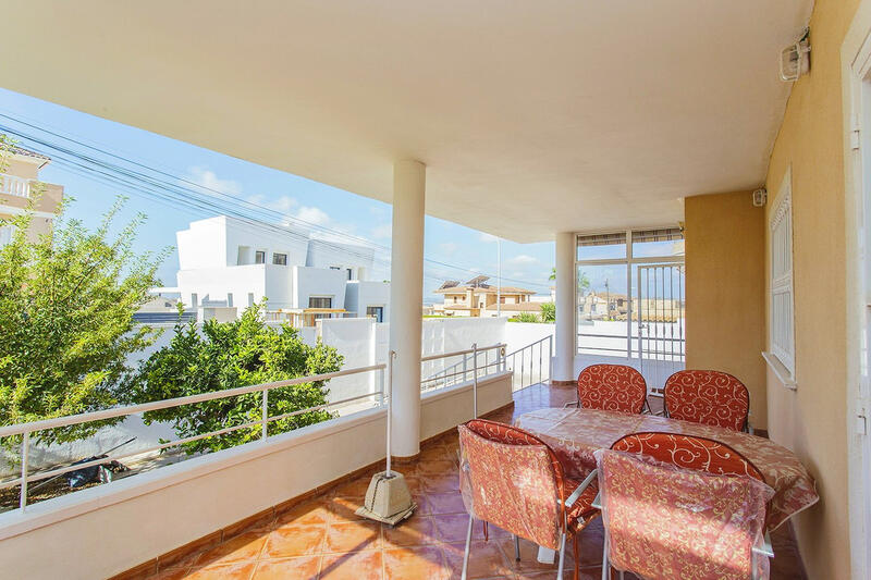 5 bedroom Villa for sale