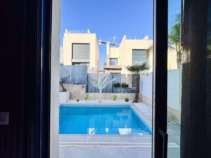 3 slaapkamer Villa Te koop