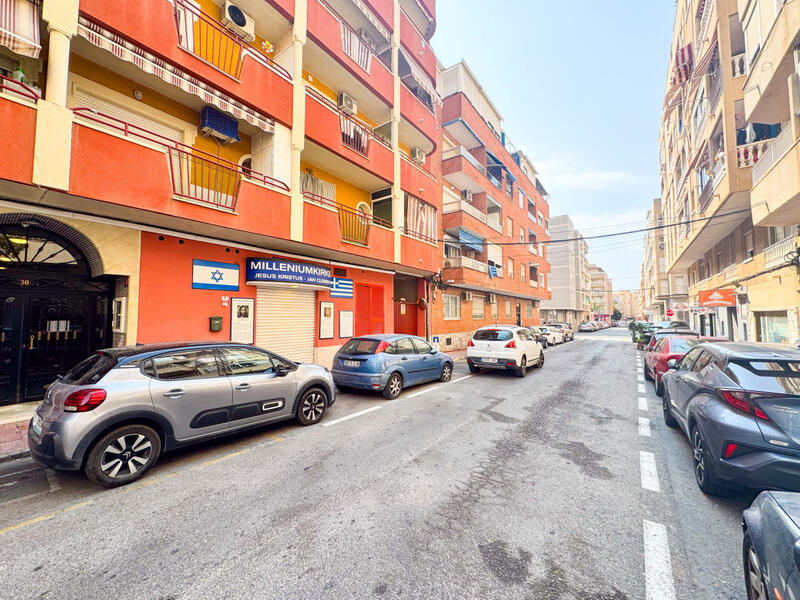 1 slaapkamer Appartement Te koop 1 slaapkamer Appartement Te koop