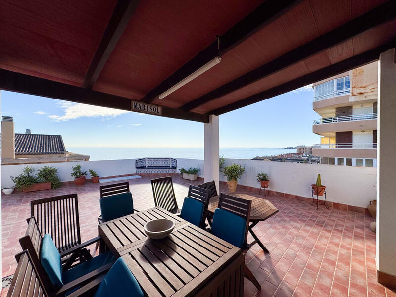 4 bedroom Apartment for sale