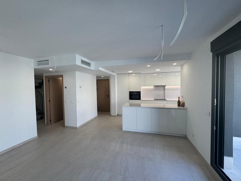 3 bedroom Apartment for sale