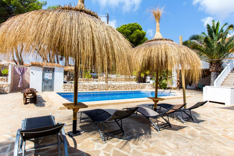 4 Cuarto Villa en venta