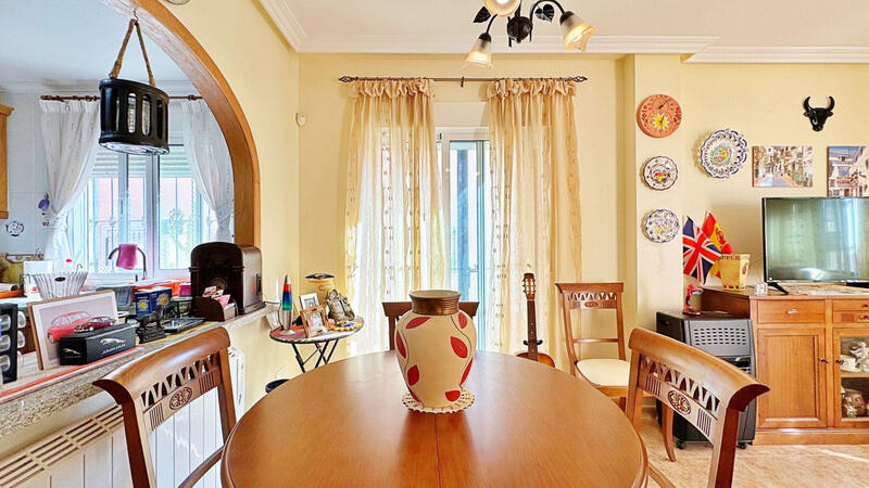 3 bedroom Townhouse for sale