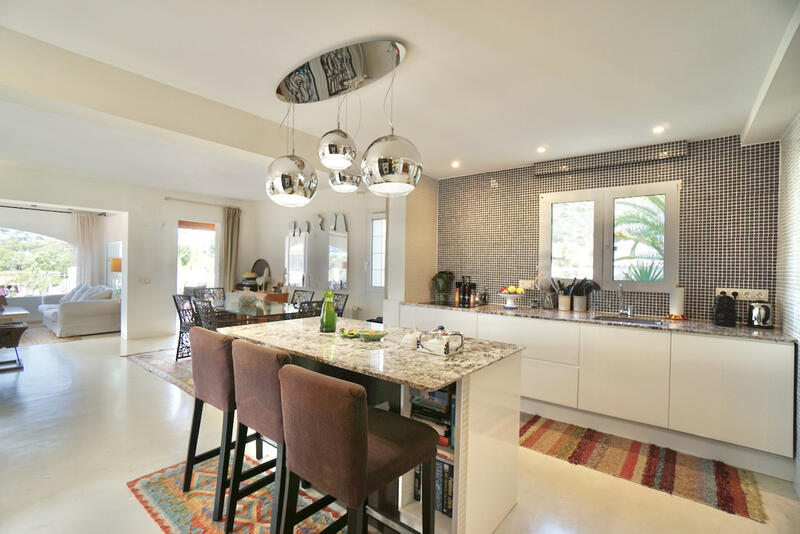 4 bedroom Villa for sale