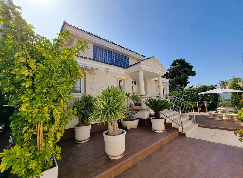 5 slaapkamer Villa Te koop