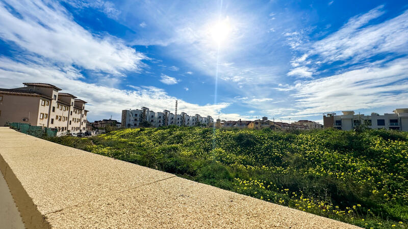 2 bedroom Townhouse for sale