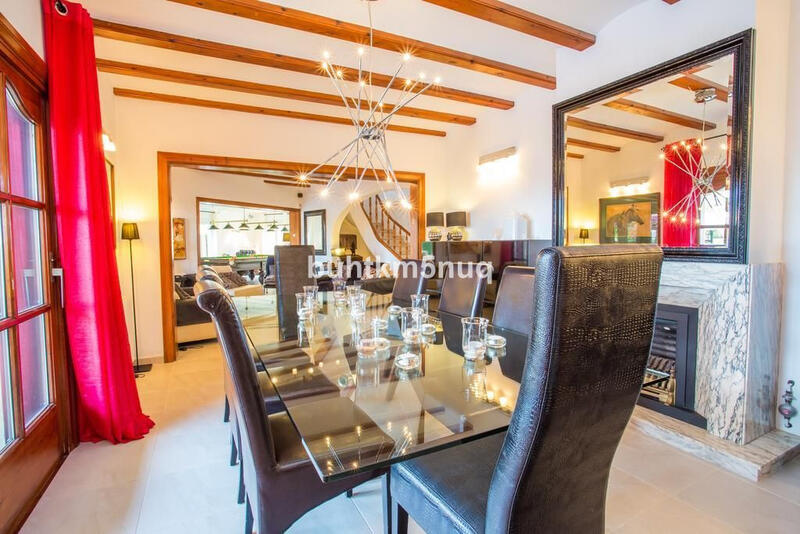 4 slaapkamer Villa Te koop